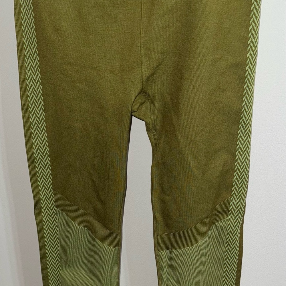 Fabletics High Waisted Seamless Check leggings Large - Picture 5 of 7